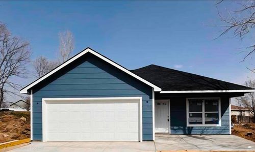 1908 Woodstock Dr, Junction City, KS, 66441-2649 | Card Image