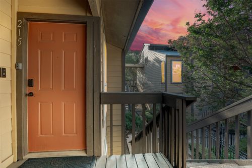 215-1000 W 26th St, Austin, TX, 78705-4334 | Card Image