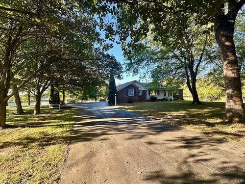 5185 Crossville Hwy, Sparta, TN, 38583-2918 | Card Image