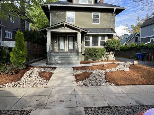 1926 Ne 11th Ave, Portland, OR, 97212 | Card Image