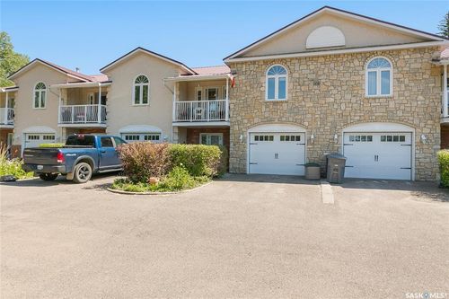 3-100 James St S, Lumsden, SK, S0G3C0 | Card Image