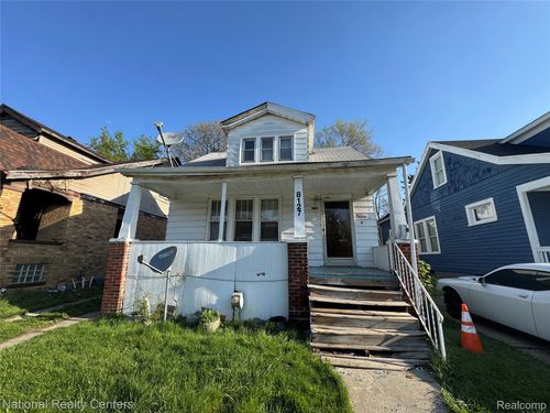 8127 E Hildale St, Detroit, MI, 48234-3676 | Card Image