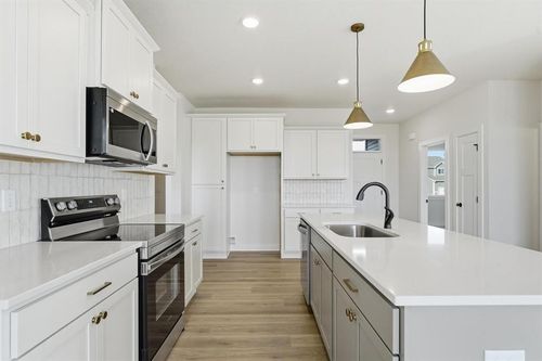 1165 Prairie Village Ct, Waukee, IA, 50263-9004 | Card Image