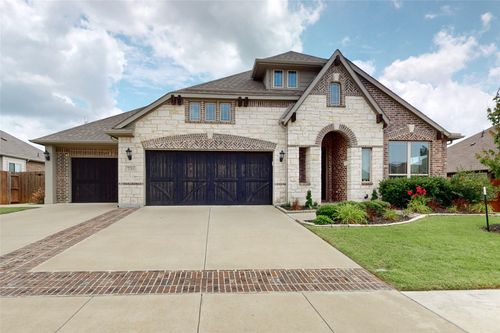 734 Oakleaf Dr, Midlothian, TX, 76065-2339 | Card Image