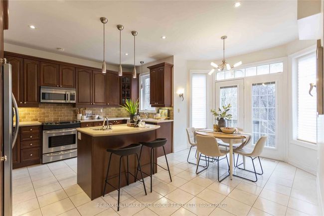 932 Coyston Dr, House other with 4 bedrooms, 4 bathrooms and 4 parking in Oshawa ON | Image 8