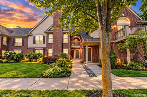28569 Carlton Way Dr, Novi, MI, 48377-2637 | Card Image