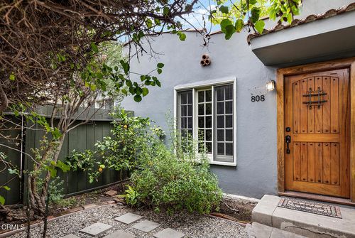 810-808-810 N Vendome St, Los Angeles, CA, 90026-2815 | Card Image