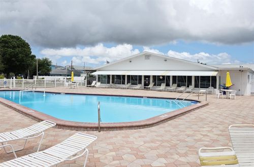 314-6015 19th St N, ST PETERSBURG, FL, 33714-1570 | Card Image