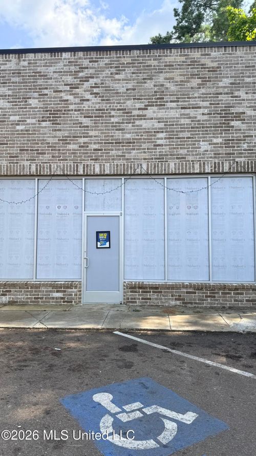 101-101 Oak St, Como, MS, 38619-2399 | Card Image