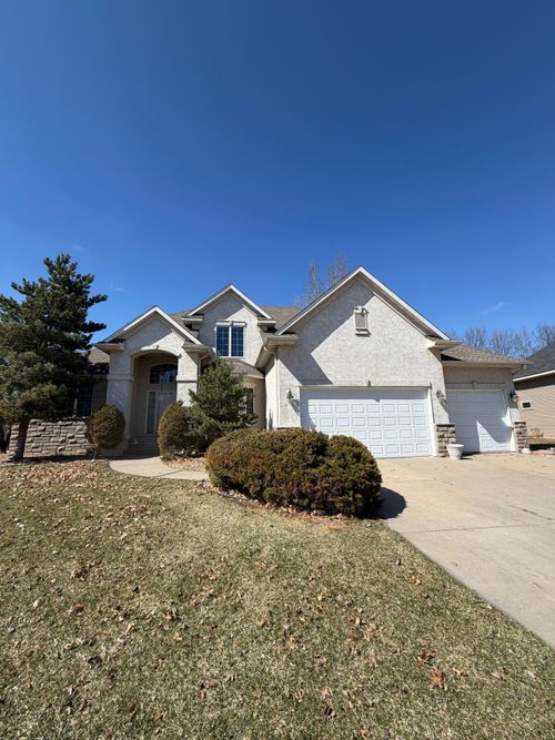 8304 9th St N, Oakdale, MN, 55128-5394 | Card Image