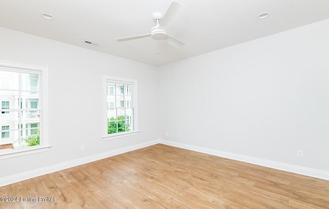 11216 River Beauty Loop, Townhouse with 3 bedrooms, 4 bathrooms and null parking in Prospect KY | Image 52
