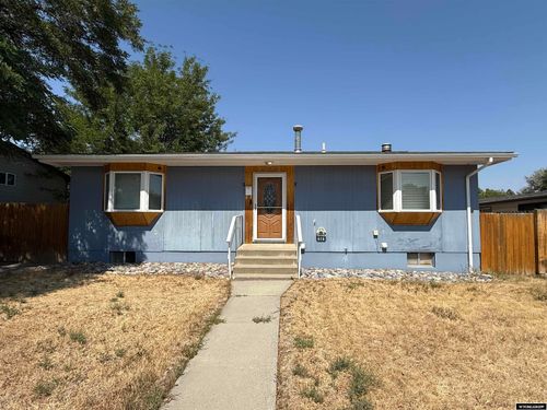 1302 Johnson Ave, Thermopolis, WY, 82443-2539 | Card Image