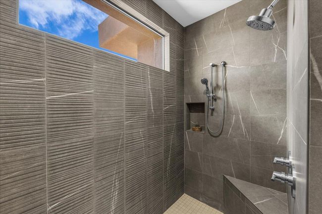 Primary Shower | Image 11