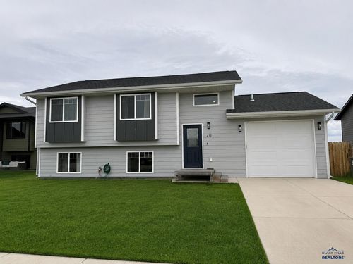 672 Valor Ct, Box Elder, SD, 57719-2047 | Card Image