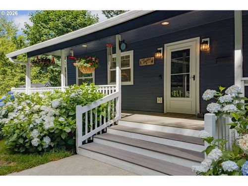 27915 Ne Thompson Cir, Yacolt, WA, 98675-9752 | Card Image