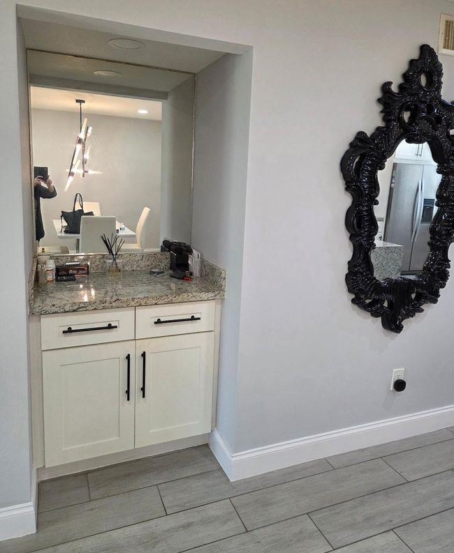 APT-45E - 21404 Cypress Hammock Dr, Condo with 2 bedrooms, 2 bathrooms and null parking in Boca Raton FL | Image 10