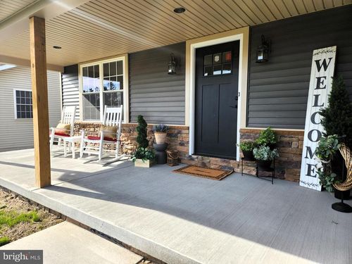 104 Bungalow Rd, ENOLA, PA, 17025-2312 | Card Image