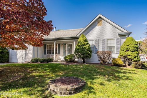 401 Lily Ct, Whiting, NJ, 08759-4323 | Card Image