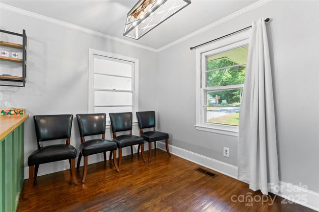 Dining Room and Kitchen | Image 10