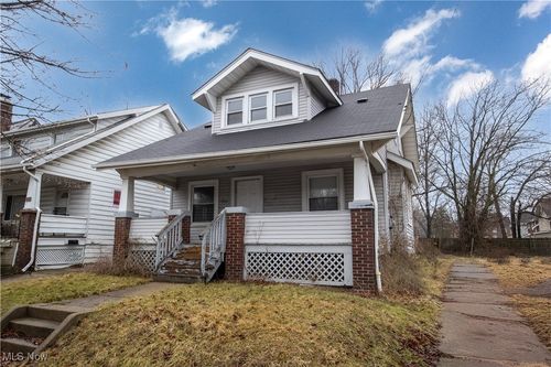931 Lovers Ln, Akron, OH, 44306-2046 | Card Image