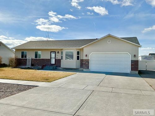 1125 Richland Dr, Idaho Falls, ID, 83401-4087 | Card Image