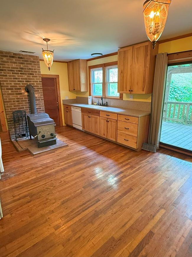 5043 Stones Chapel Rd, House other with 3 bedrooms, 3 bathrooms and 4 parking in Elk Creek VA | Image 10