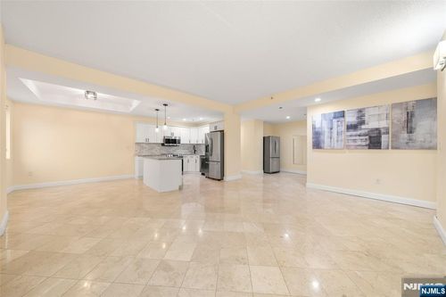 399 11th St, Palisades Park, NJ, 07650-2200 | Card Image