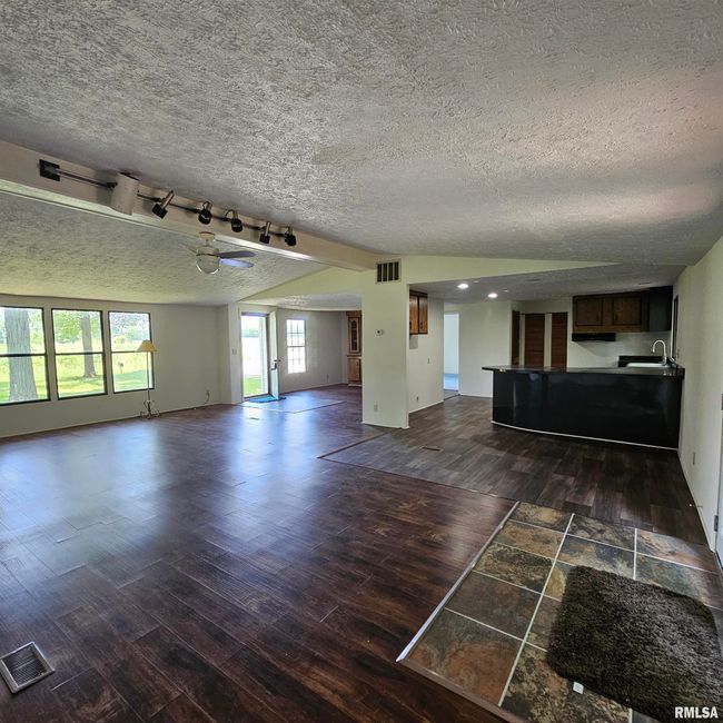 22488 N Mayflower Ln, House other with 3 bedrooms, 2 bathrooms and null parking in Dix IL | Image 57