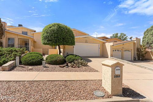 6170 Los Robles Dr, El Paso, TX, 79912-1933 | Card Image