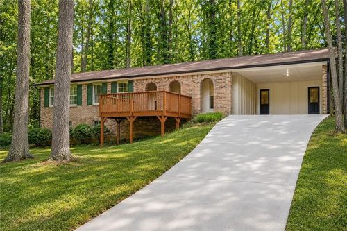 6542 Payton Woods Ln, Tucker, GA, 30084-1522 | Card Image
