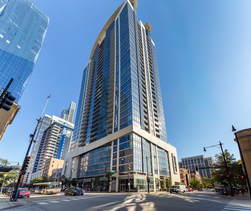 apt-1008-100 E 14th St, Chicago, IL, 60605-3671 | Card Image