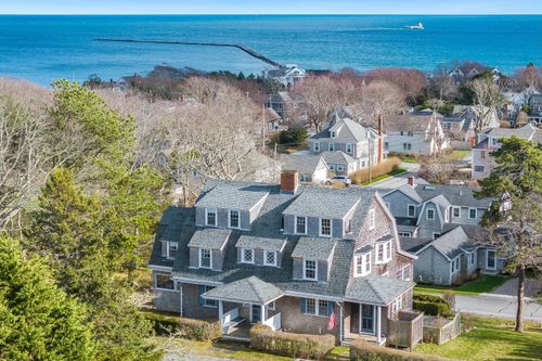 35 Grayton Ave, Hyannis Port, MA, 02647 | Card Image