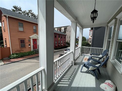 2-46 William St, Newport, RI, 02840-3307 | Card Image