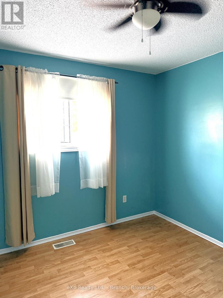 Residential in Kapuskasing (Fauquier) 2