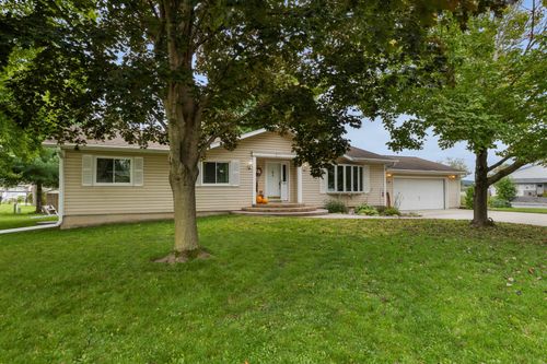 914 Marshall Dr, Mauston, WI, 53948-1953 | Card Image