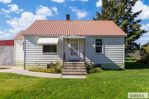 370 S 3rd W, Rexburg, ID, 83440-2121 | Card Image