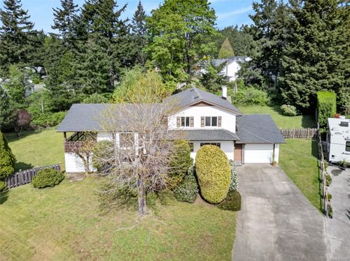 645 Summit Pl, Comox, BC, V9M3H2 | Card Image