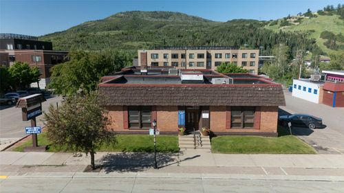 401 Lincoln Ave, Steamboat Springs, CO, 80487-5296 | Card Image
