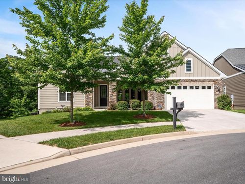 130 Grosbeak Ct, LAKE FREDERICK, VA, 22630-2261 | Card Image