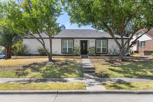 1732 Brighton Dr, Carrollton, TX, 75007-3025 | Card Image