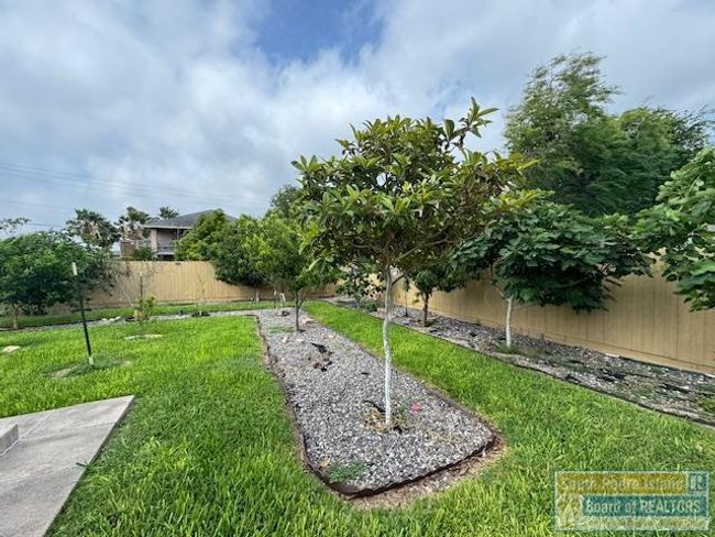 817 Beach Blvd, House other with 4 bedrooms, 4 bathrooms and 3 parking in Laguna Vista TX | Image 45