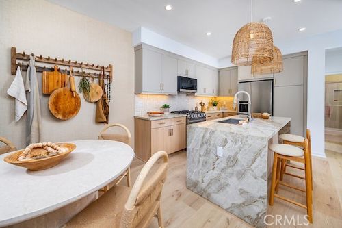 833 Floristan Ave, Los Angeles, CA, 90041 | Card Image