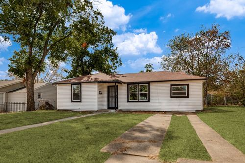 3224 Burson Ave, Fort Worth, TX, 76110-4416 | Card Image