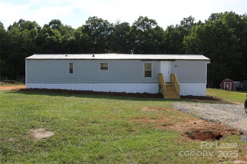121 Newfield Ct, Lawndale, NC, 28090-8250 | Card Image