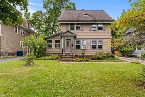 3322 E Fairfax Rd, Cleveland Heights, OH, 44118-4208 | Card Image