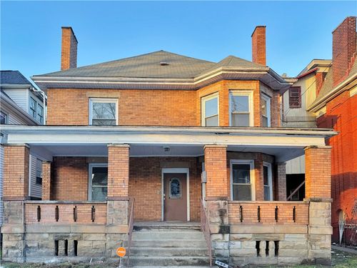 309 Boyles Ave, New Castle, PA, 16101-2518 | Card Image