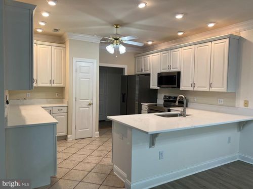 10325 Watford Ln, FREDERICKSBURG, VA, 22408-0283 | Card Image