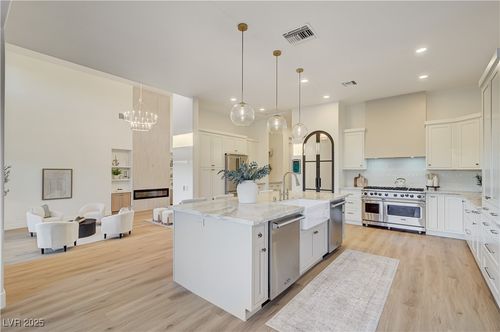 1 Ibis Ct, Henderson, NV, 89052-6526 | Card Image