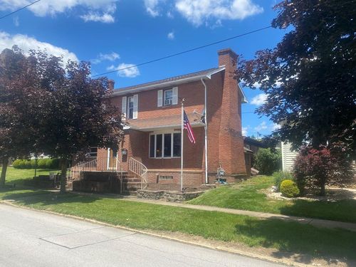 411 Penn St, New Bethlehem, PA, 16242-1113 | Card Image