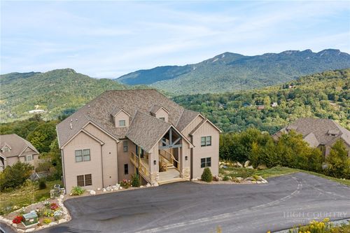22-d-142 Crescent Ln, Sugar Mountain, NC, 28604 | Card Image